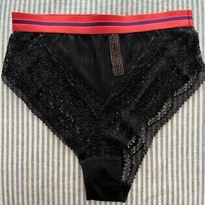 NWT! Victoria’s Secret Banded High-waist Panties Size Small